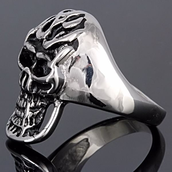 Blaze: Unisex Flaming Vampire Skull Biker Ring 316L Stainless Steel - 1000Jewels.com